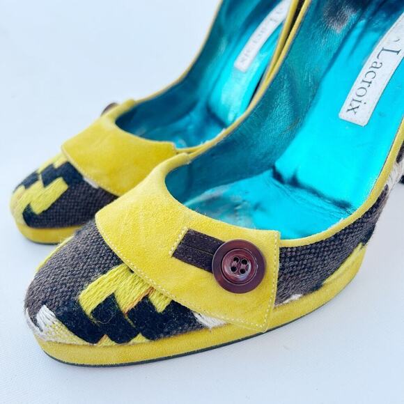 Christian Lacroix Tweed Embroidered Yellow Pumps Heels Woven Round Toe Size 6.5 - Picture 4 of 9